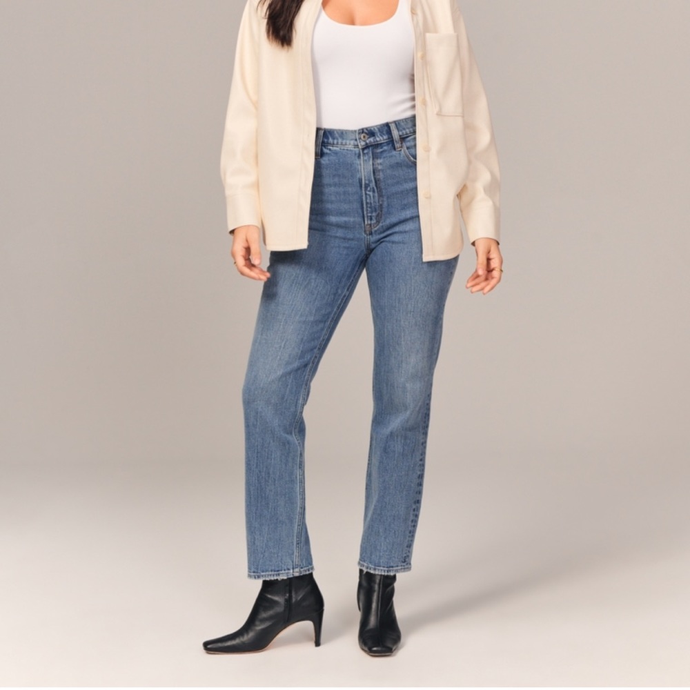 Abercrombie Ankle Straight Ultra High Rise Jeans